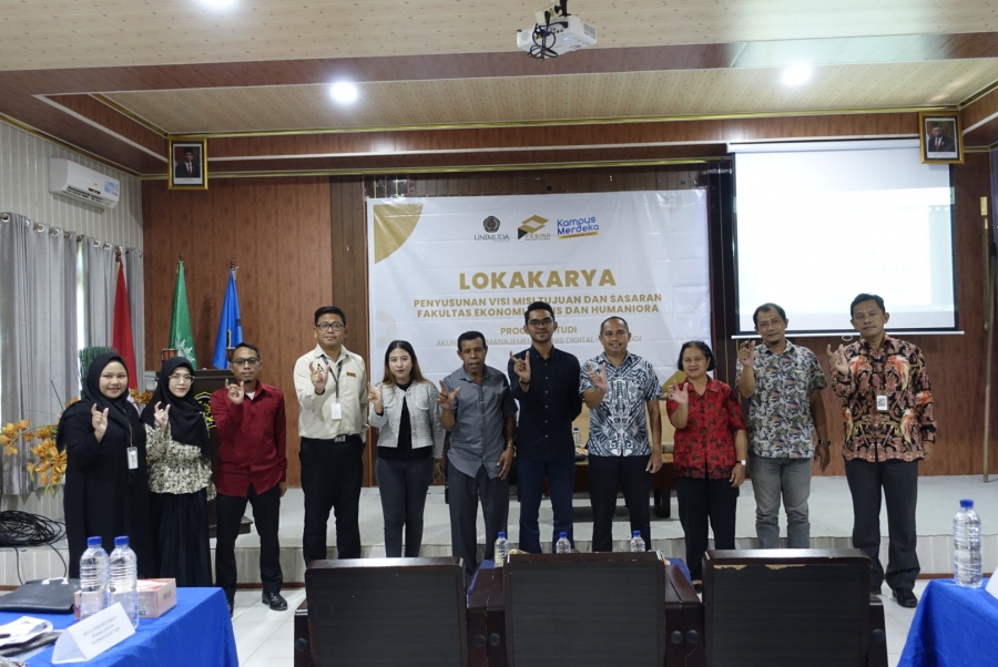 Lokakarya Penyusunan Visi, Misi, Tujuan, Sasaran dan Strategi FEBIRA: undang mitra sebagai narasumber